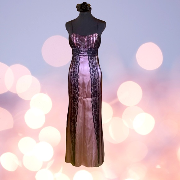 Dress - Picture 1 of 12
